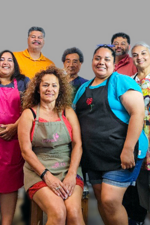 Reyna's Florist 300x450